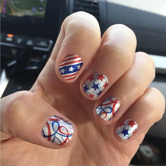 *Retired* Color Street: Miss Stars & Stripes | 4th of July Patriotic America - Picture 9 of 10